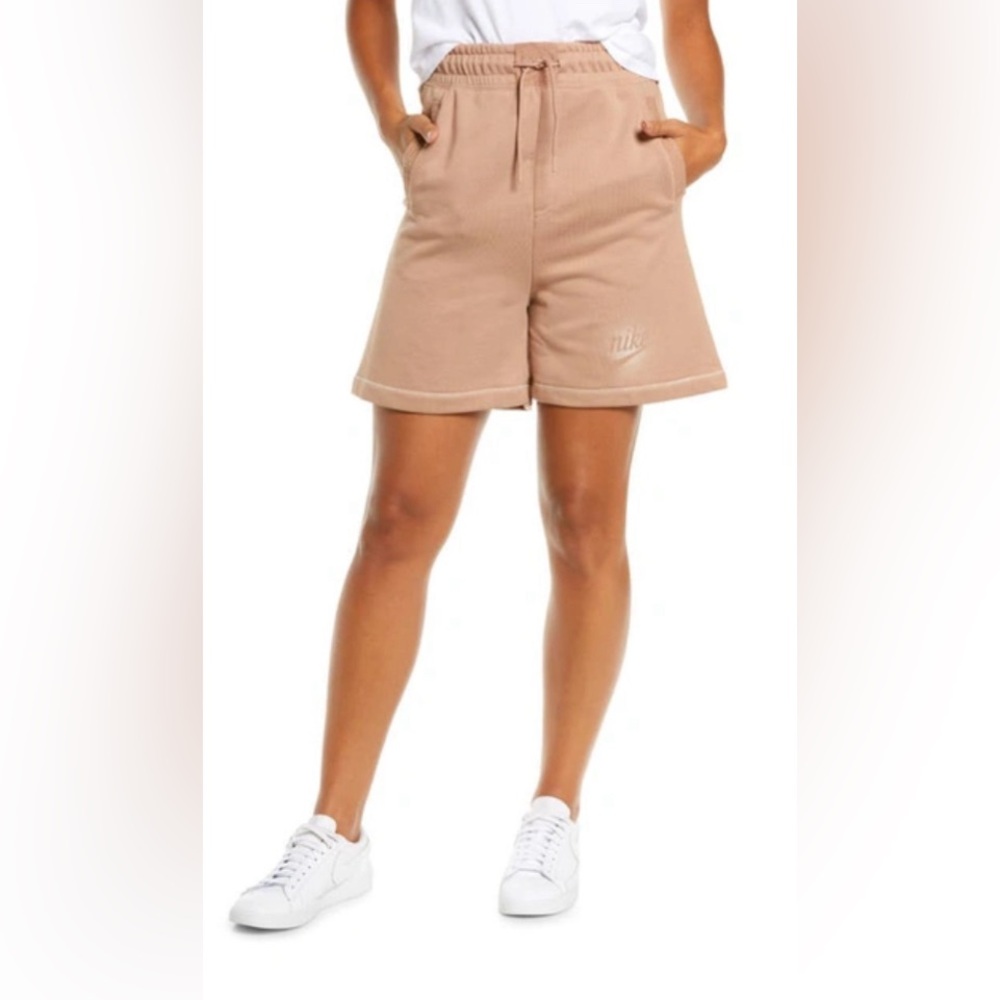 Nike NWOT SPORTSWEAR HIGH WAIST FRENCH TERRY SHORTS small cotton poly dark sand